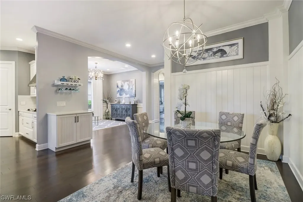 8875 Vaccaro Court Naples FL 34119