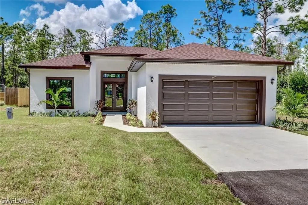 4471 14th Street NE Naples FL 34120