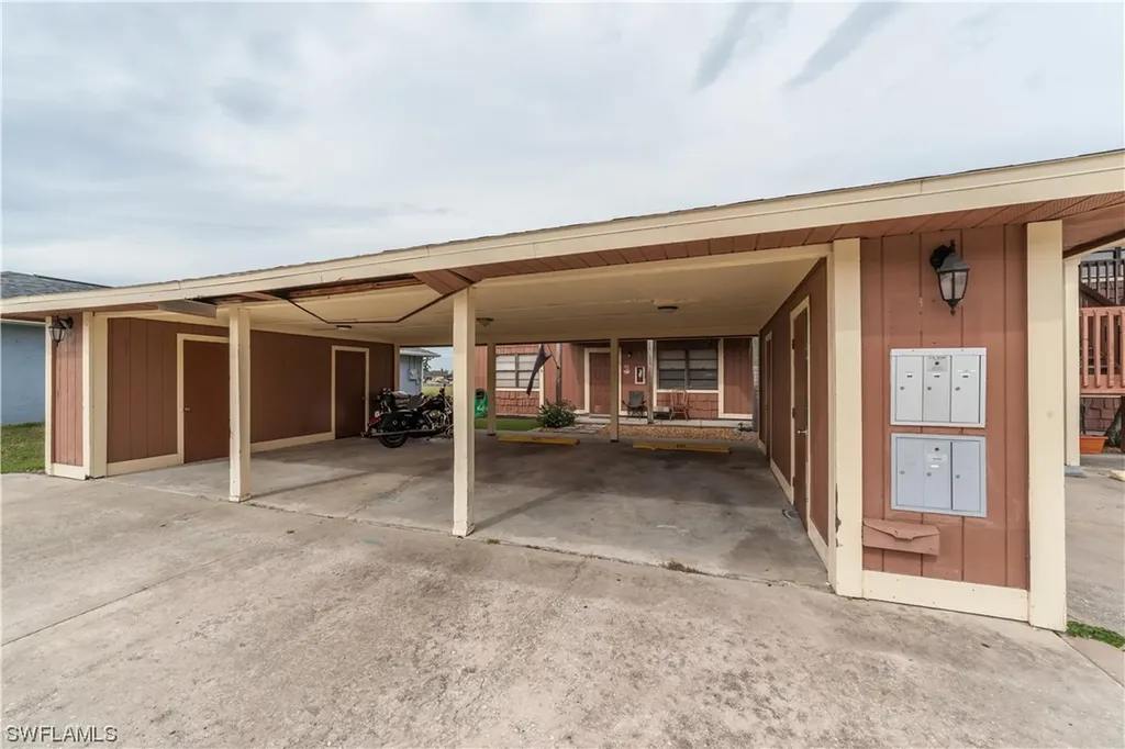 1407 SW 16th Terrace Cape Coral FL 33991