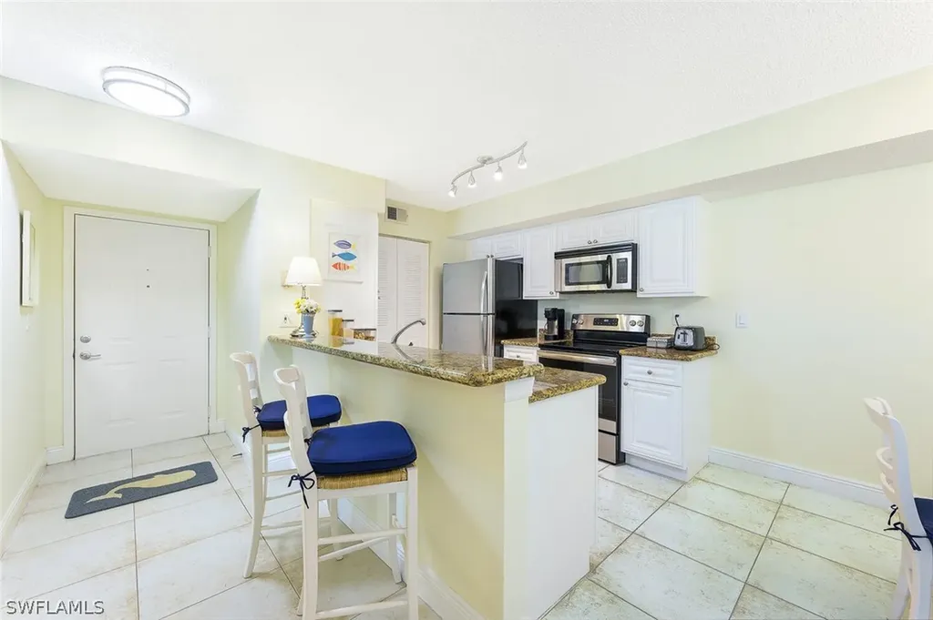 2154 Arbour Walk Circle Naples FL 34109