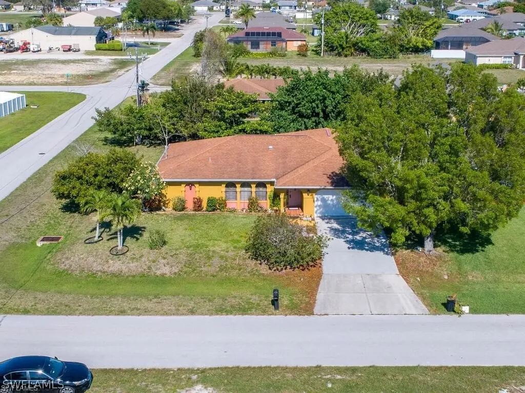 4403 SW 9th Place Cape Coral FL 33914