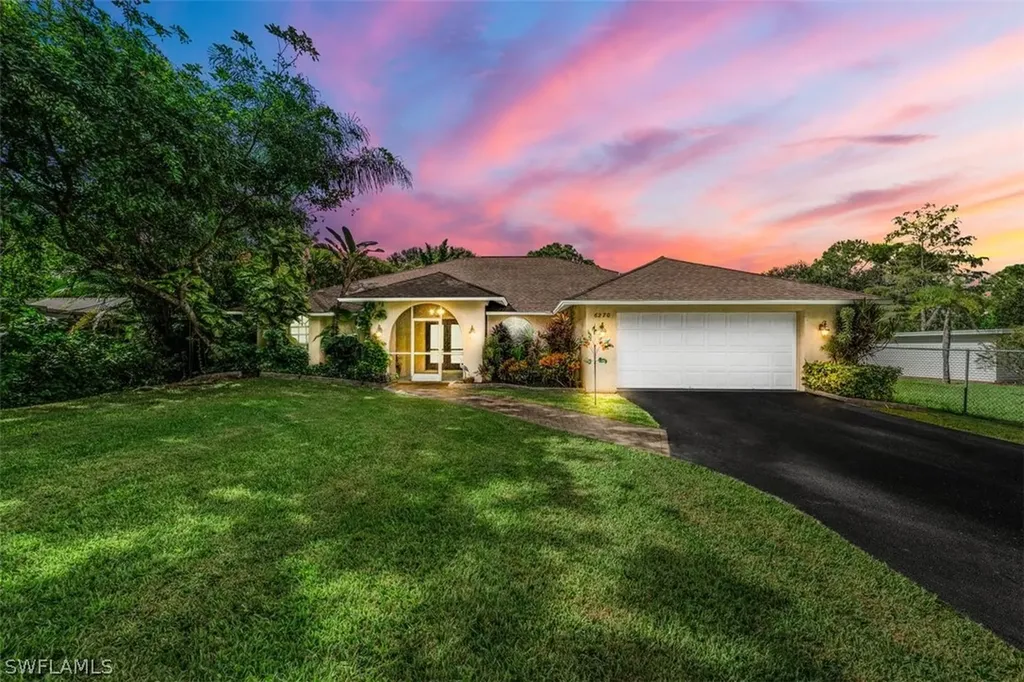 6270 Sea Grass Lane Naples FL 34116