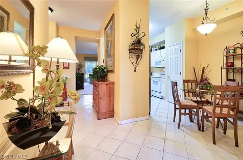 3964 Bishopwood Court E Naples FL 34114