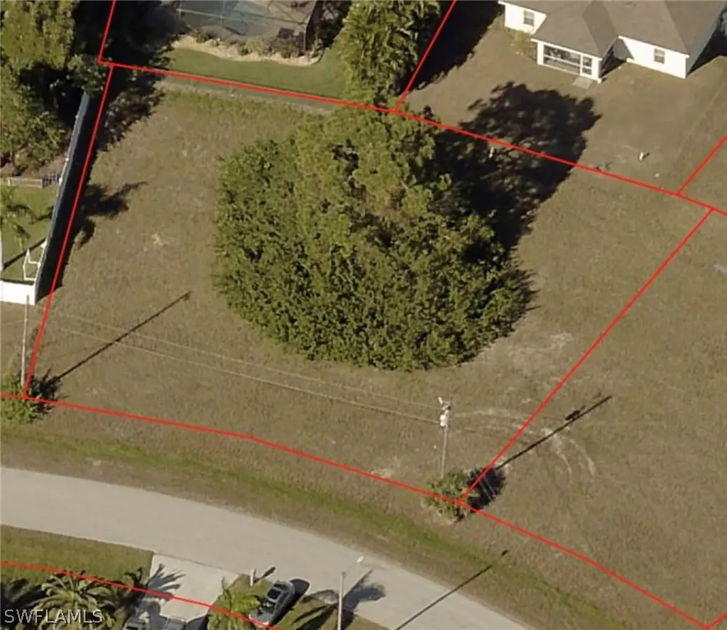 1837 Nw 10th Street Cape Coral FL 33993