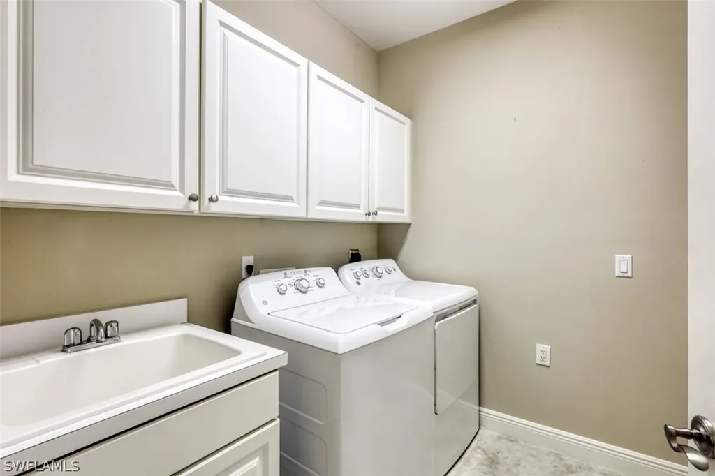 1466 Borghese Lane Naples FL 34114