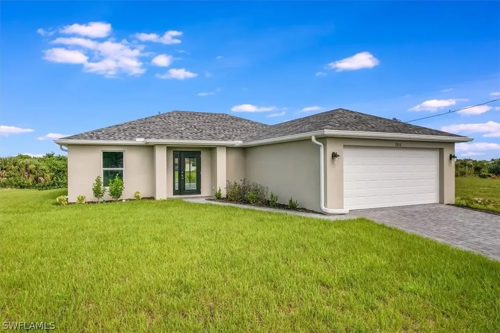 2820 NW 4th Place Cape Coral FL 33993