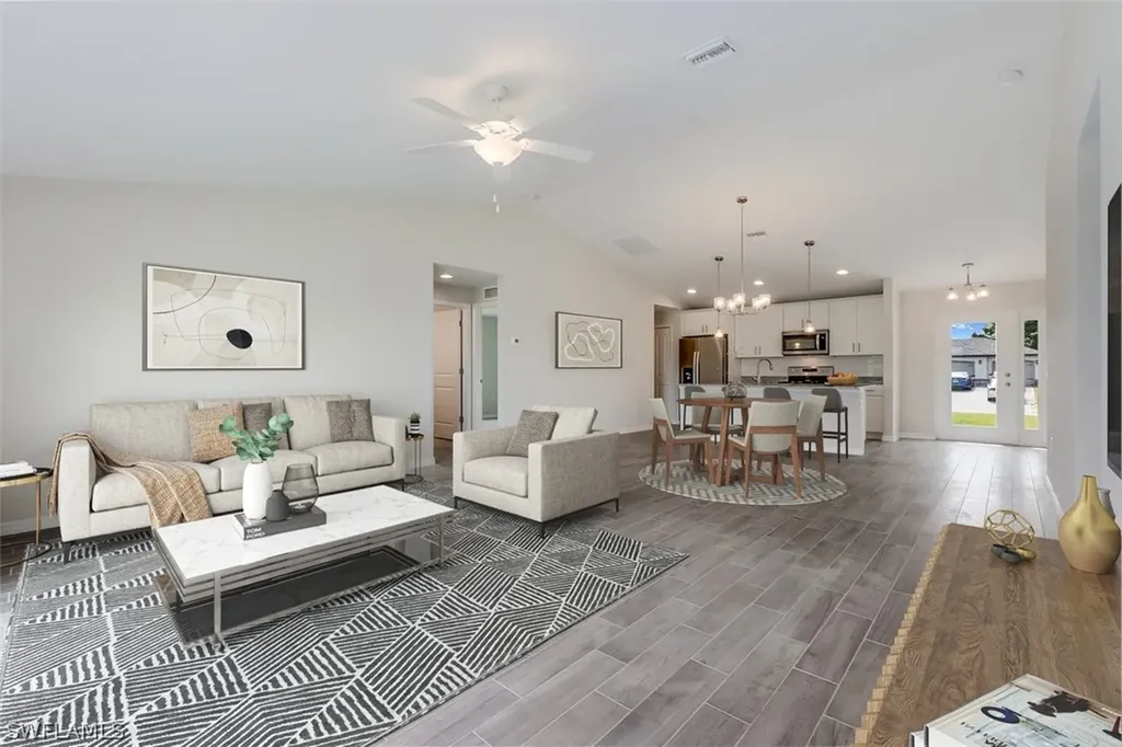 2820 NW 4th Place Cape Coral FL 33993