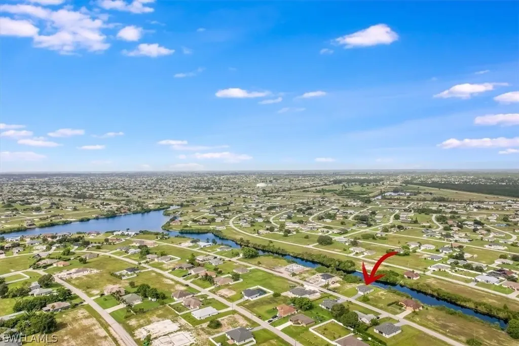 2820 NW 4th Place Cape Coral FL 33993