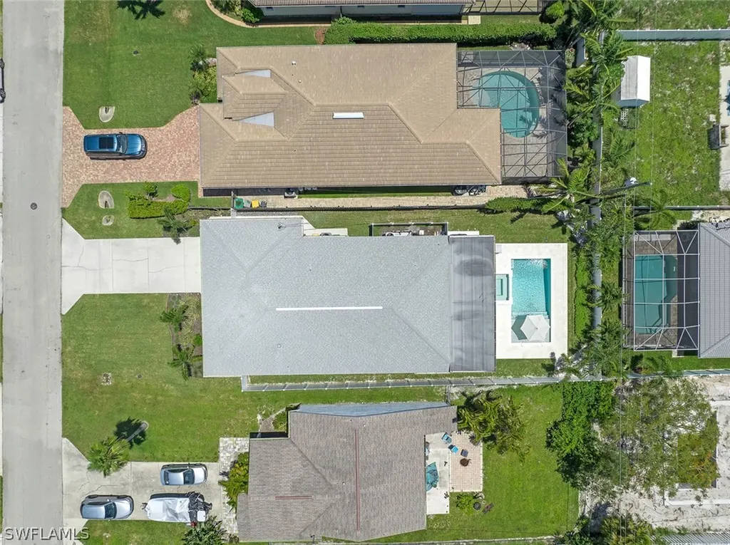 676 98th Avenue N Naples FL 34108