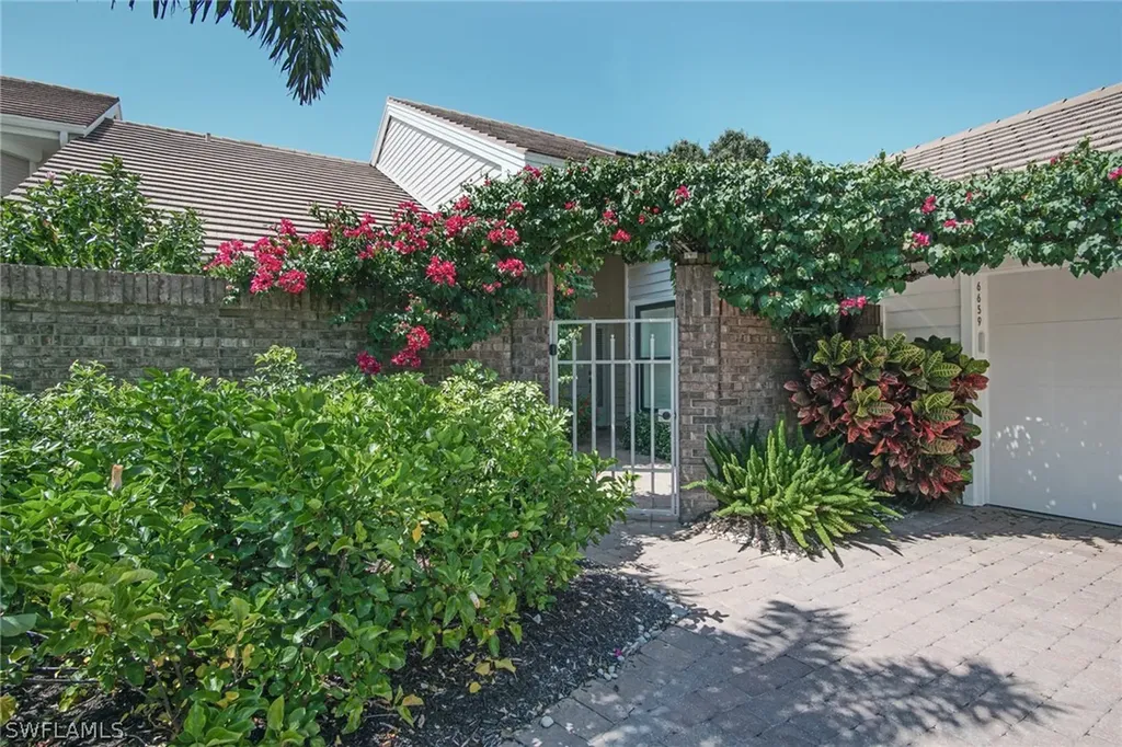 6659 Trident Way Naples FL 34108