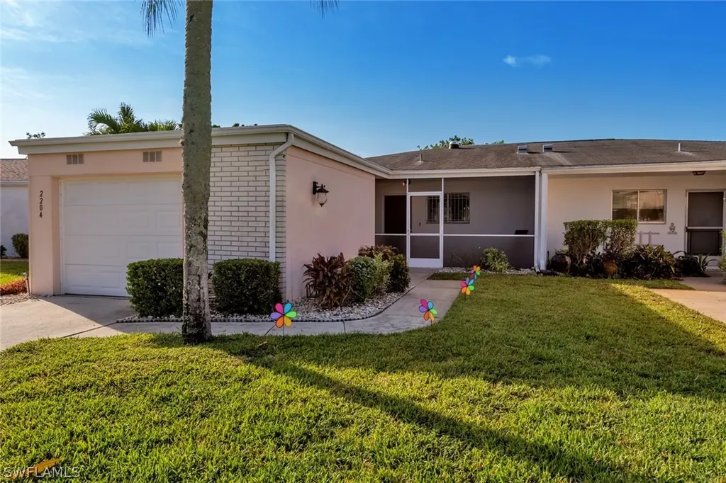 2204 Caracas Court Fort Myers FL 33907