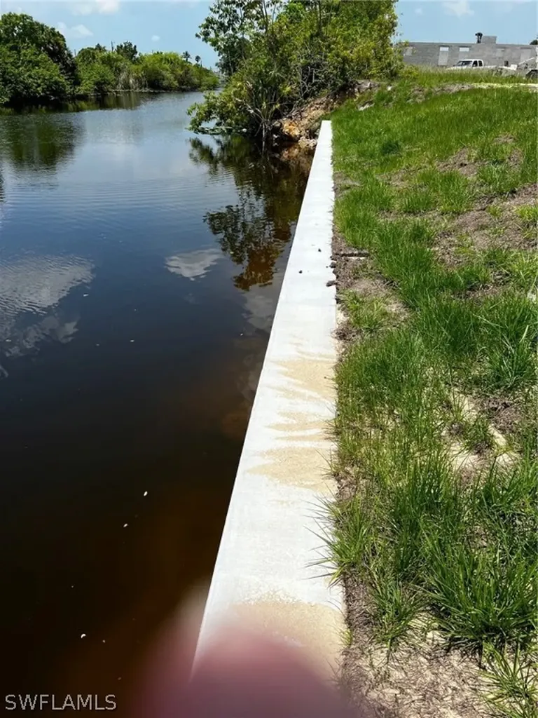 1106 NE 12th Street Cape Coral FL 33909