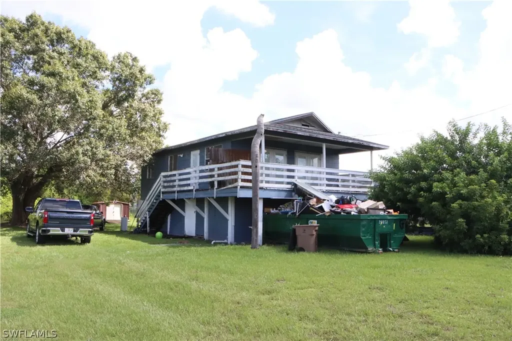 3606 21st Street SW Lehigh Acres FL 33976