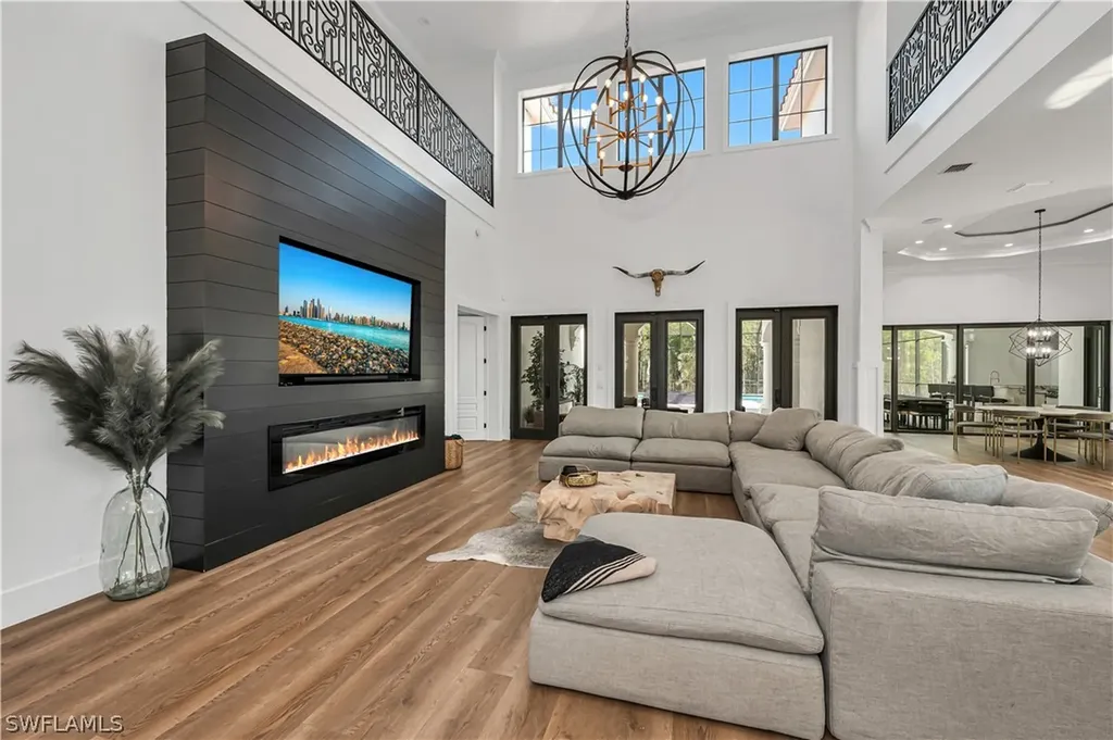 6689 Hunters Road Naples FL 34109