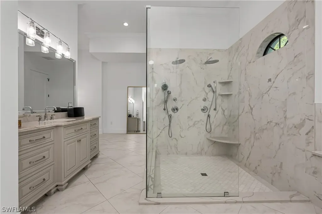 6689 Hunters Road Naples FL 34109