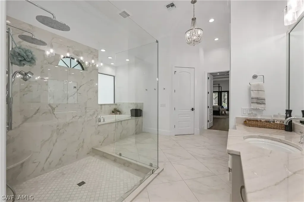 6689 Hunters Road Naples FL 34109