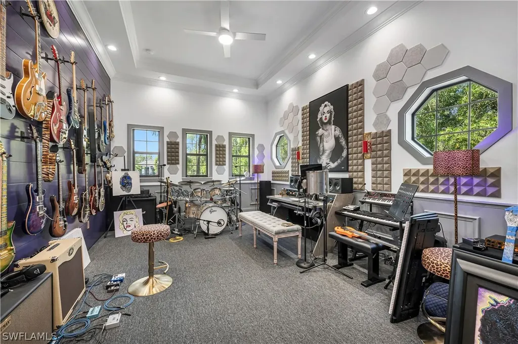 6689 Hunters Road Naples FL 34109