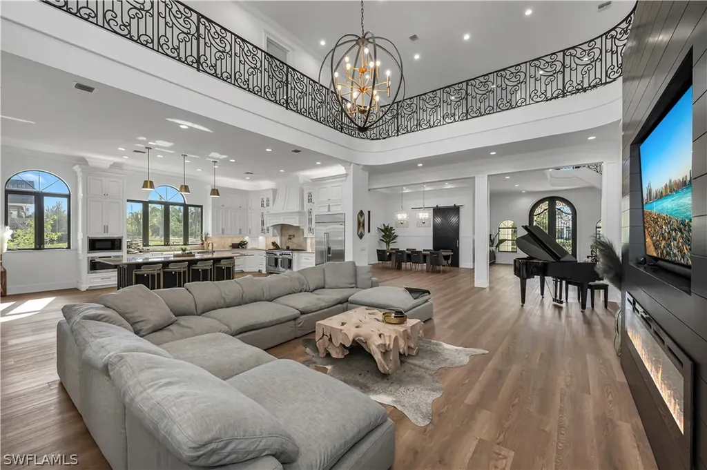 6689 Hunters Road Naples FL 34109