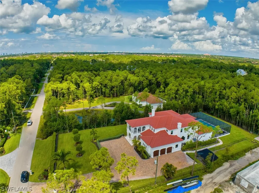 6689 Hunters Road Naples FL 34109