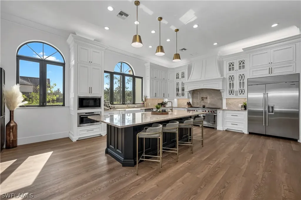 6689 Hunters Road Naples FL 34109