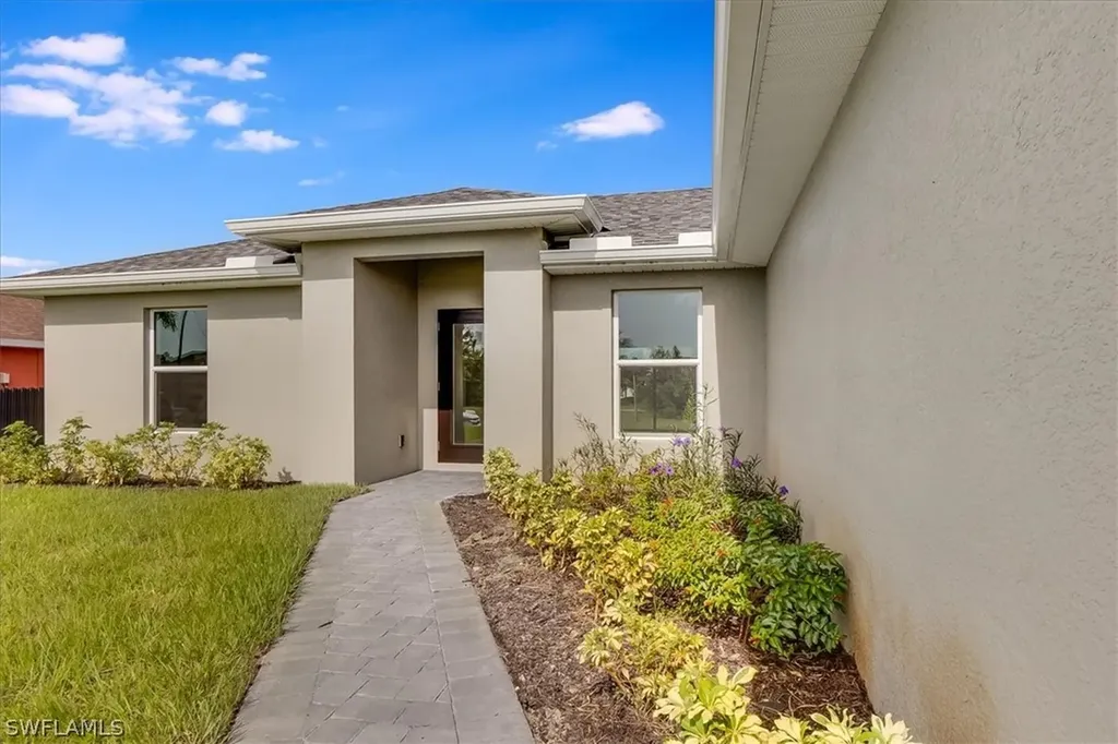 2528 NW 20th Avenue Cape Coral FL 33993