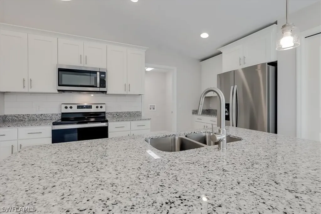 2528 NW 20th Avenue Cape Coral FL 33993