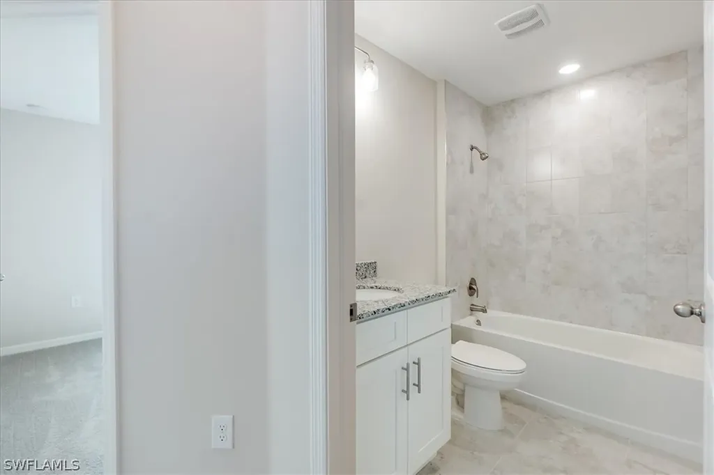2528 NW 20th Avenue Cape Coral FL 33993
