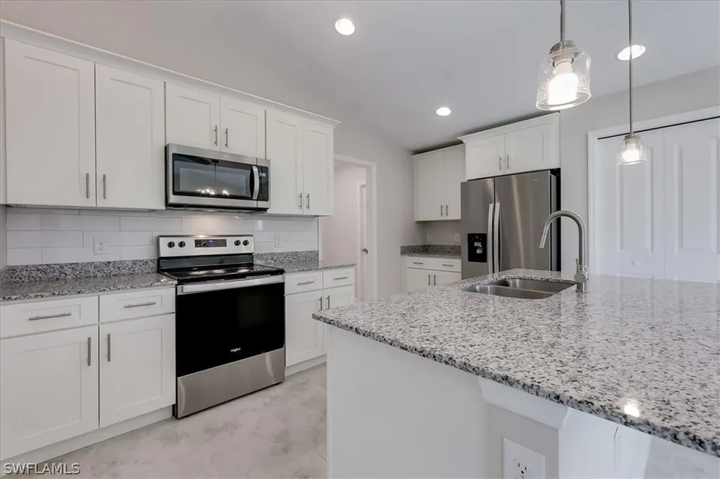 2528 NW 20th Avenue Cape Coral FL 33993