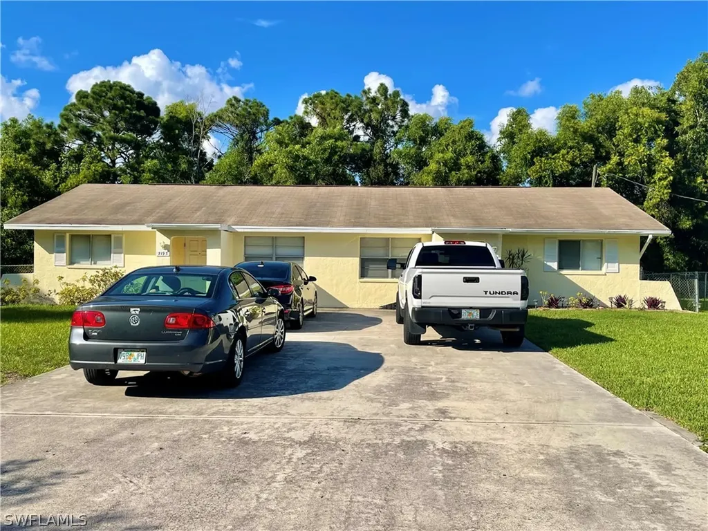 7193-7197 Barragan Road Fort Myers FL 33967