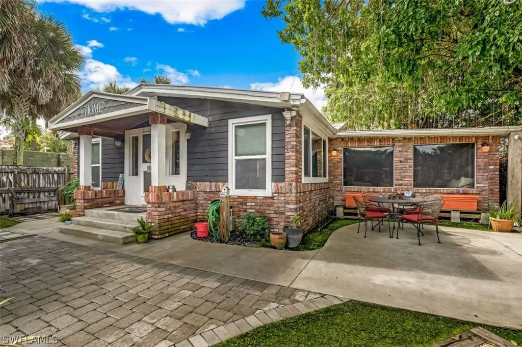 9520 Corkscrew Road Estero FL 33928