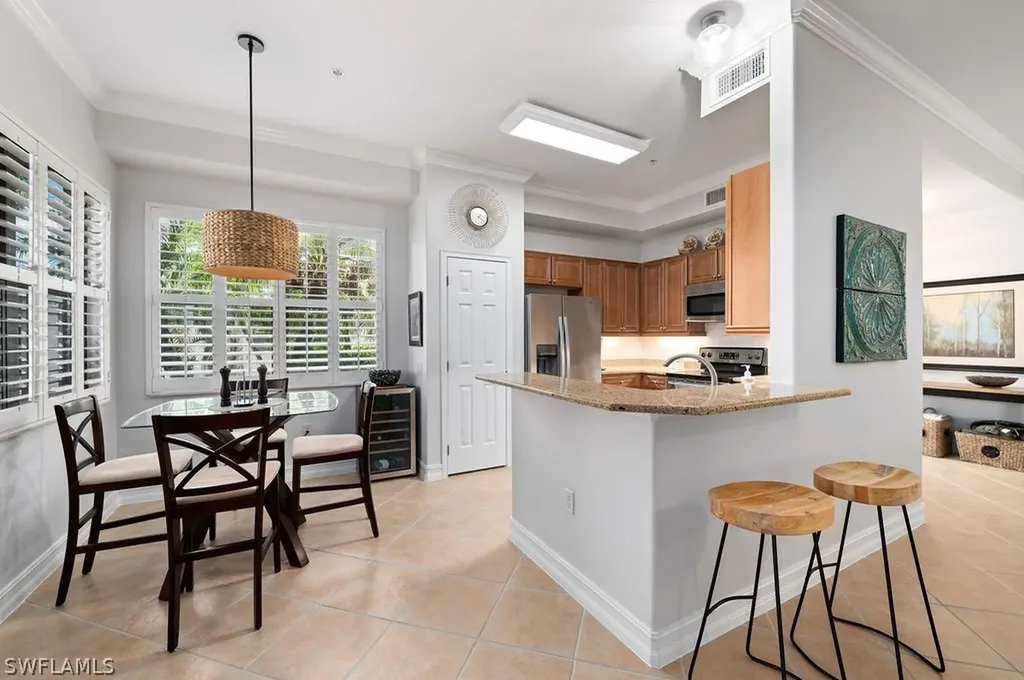 10482 Smokehouse Bay Drive Naples FL 34120