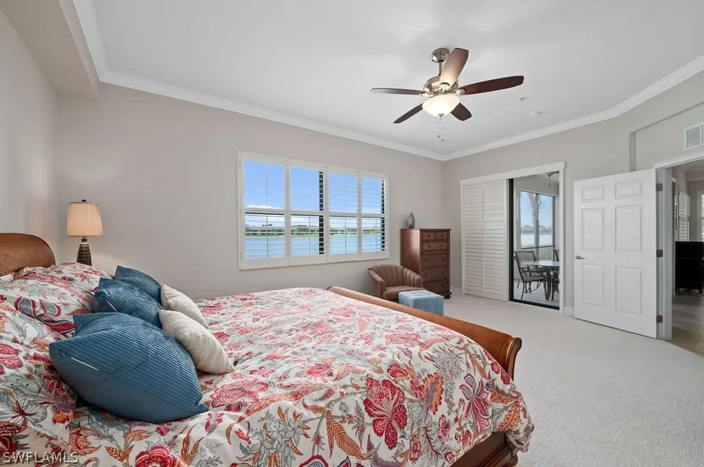 10482 Smokehouse Bay Drive Naples FL 34120