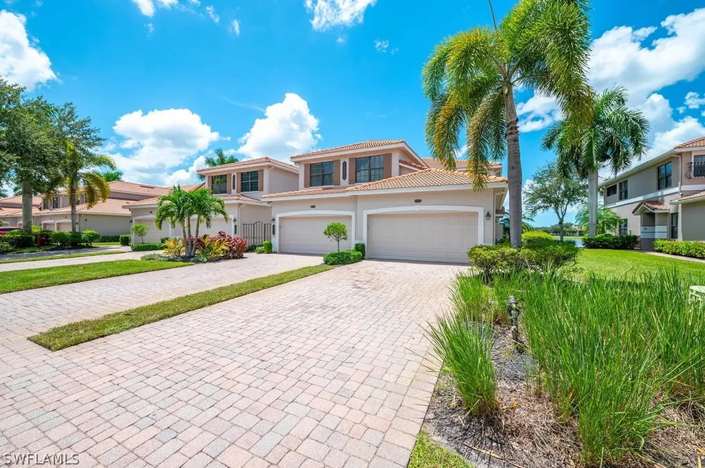 10482 Smokehouse Bay Drive Naples FL 34120