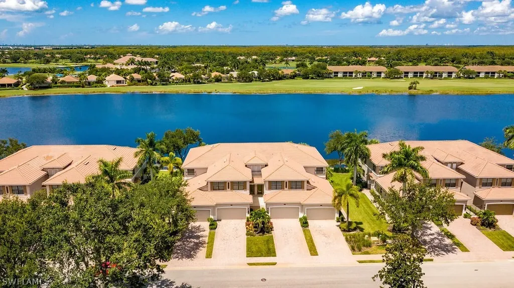 10482 Smokehouse Bay Drive Naples FL 34120