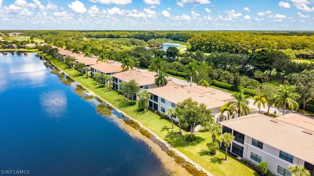 10482 Smokehouse Bay Drive Naples FL 34120