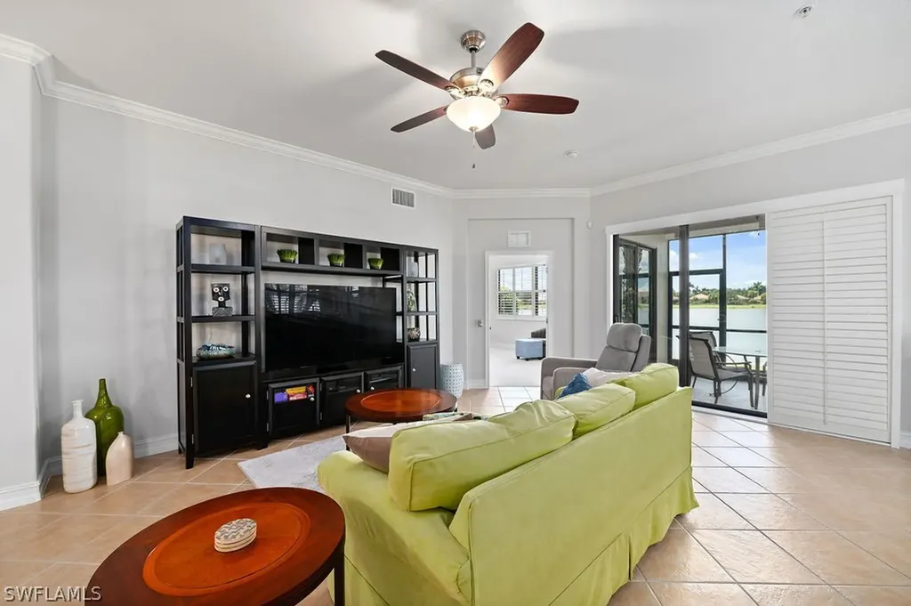 10482 Smokehouse Bay Drive Naples FL 34120