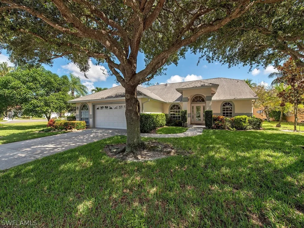 5107 Harrogate Court Naples FL 34112
