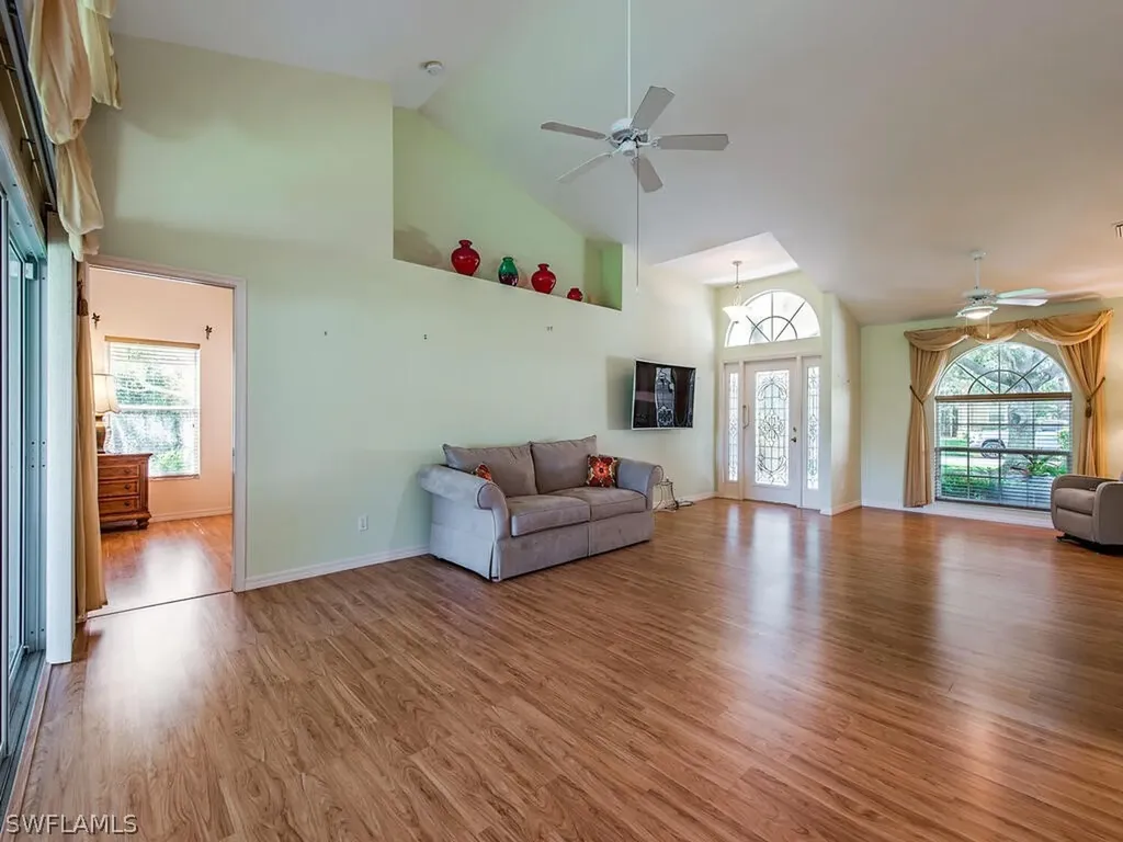5107 Harrogate Court Naples FL 34112