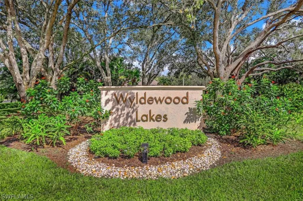 5874 Wyldewood Lakes Court Fort Myers FL 33919