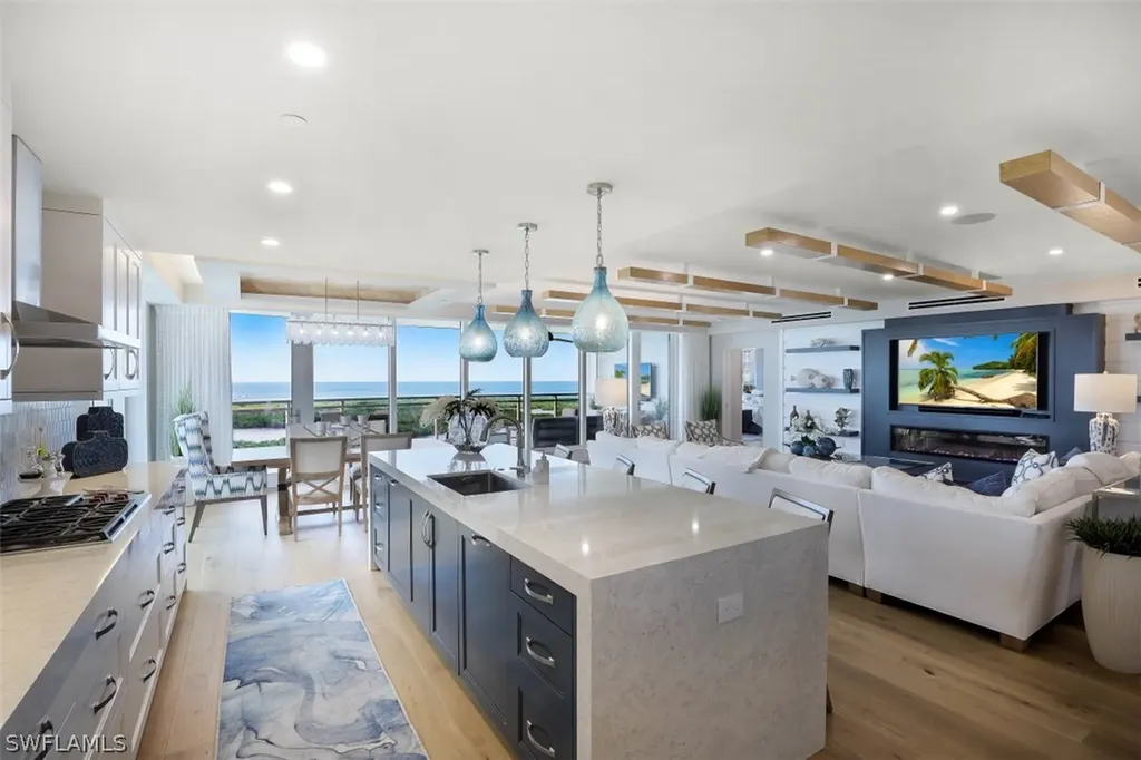 13925 Old Coast Road Naples FL 34110