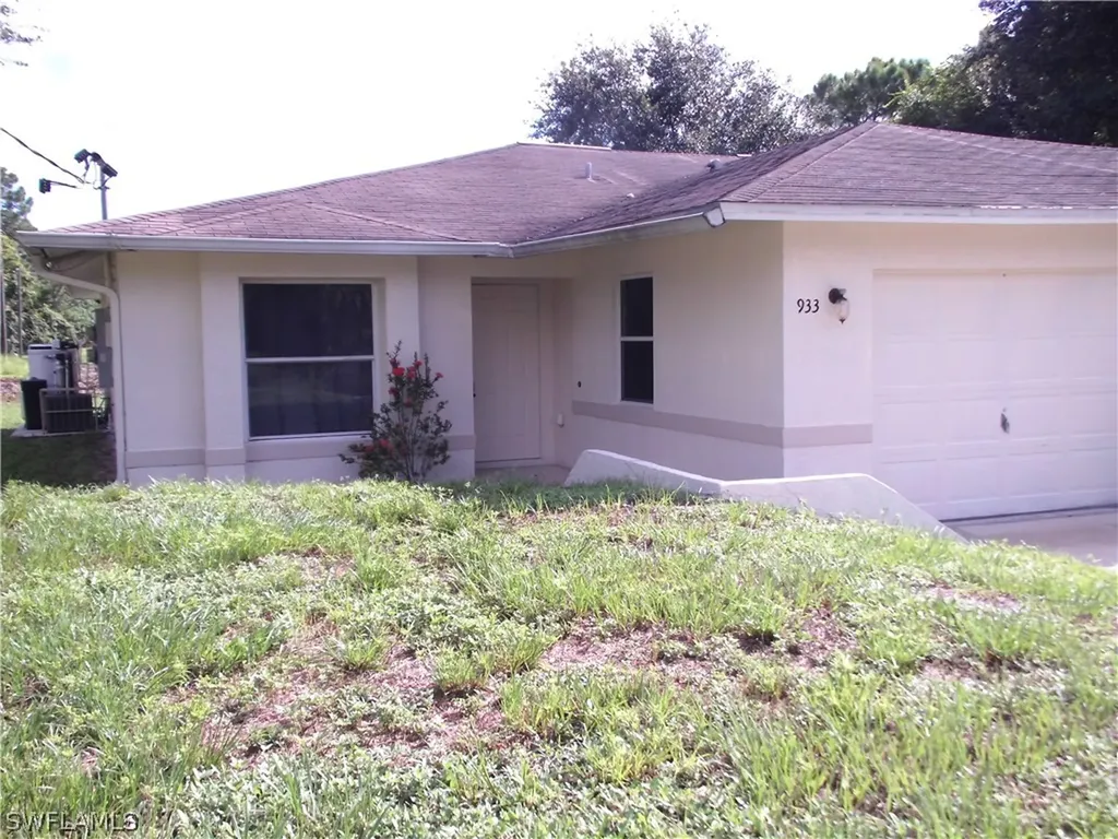933 Meadow Road Lehigh Acres FL 33973