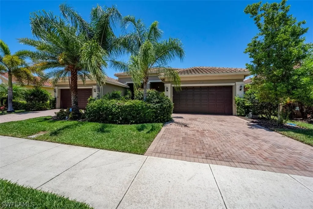 13491 Coronado Drive Naples FL 34109