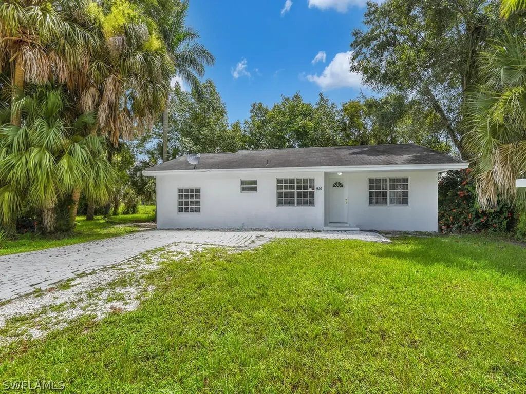 915 Alderman Street Fort Myers FL 33916