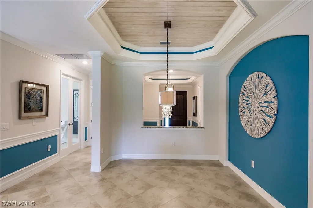 2862 Aviamar Circle Naples FL 34114
