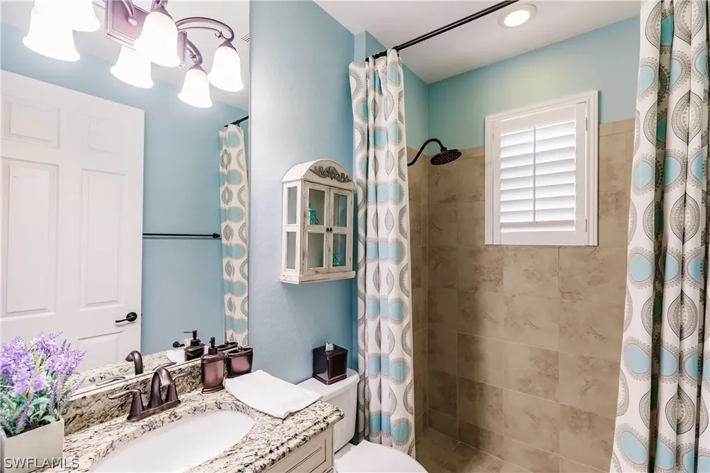 2862 Aviamar Circle Naples FL 34114