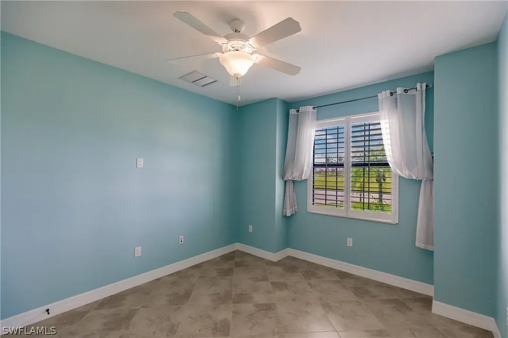 2862 Aviamar Circle Naples FL 34114
