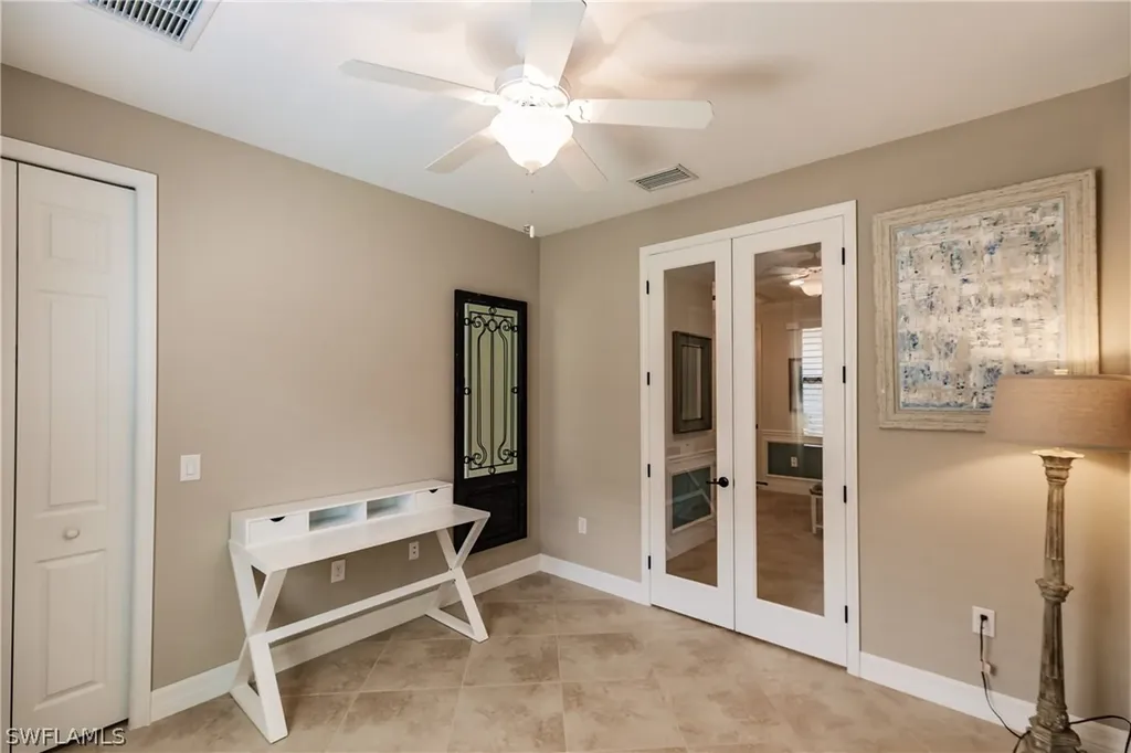 2862 Aviamar Circle Naples FL 34114