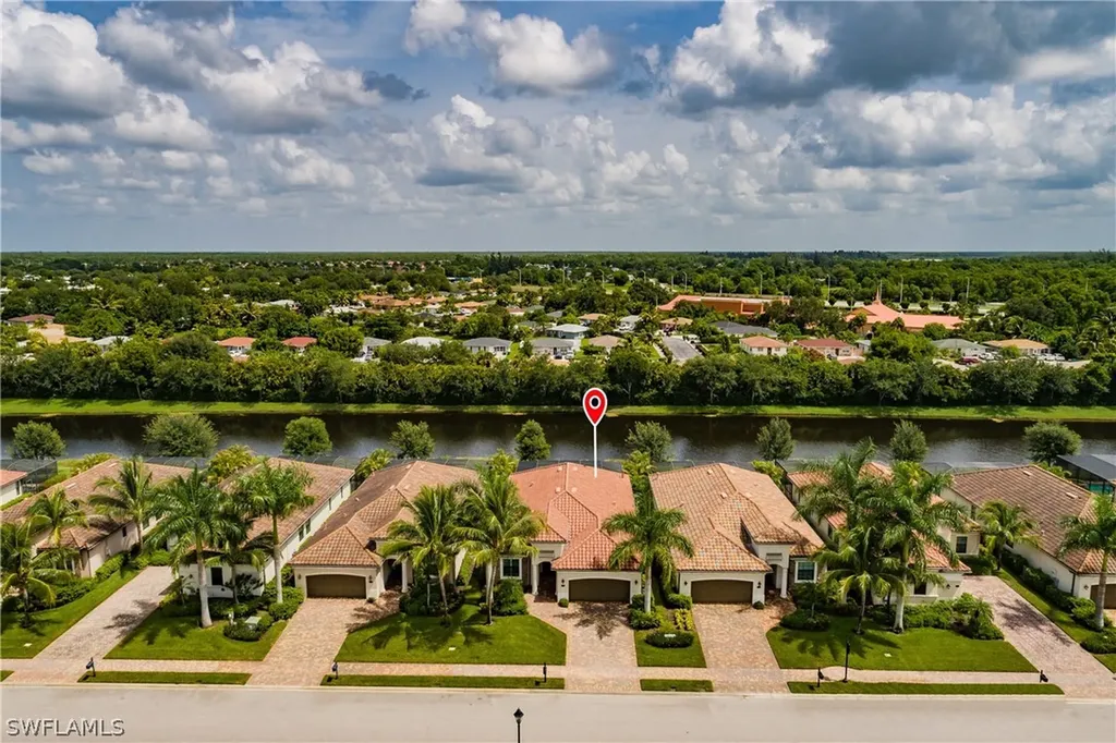 2862 Aviamar Circle Naples FL 34114