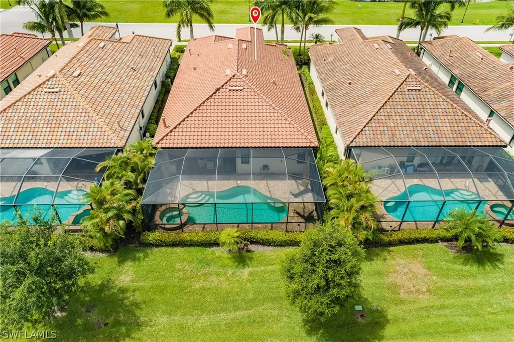 2862 Aviamar Circle Naples FL 34114