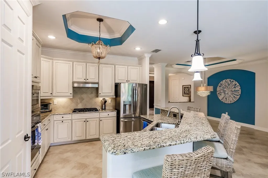 2862 Aviamar Circle Naples FL 34114